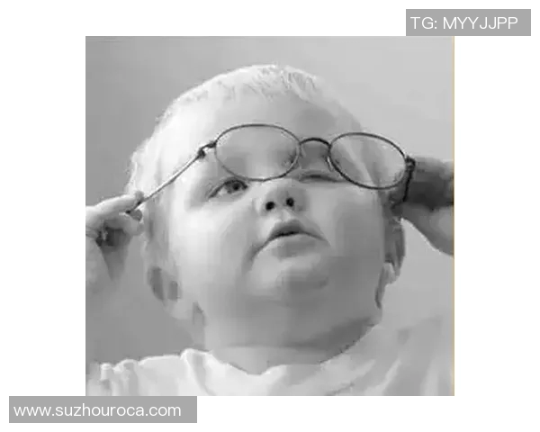 眼睛弱视却不屈服于命运的足球明星们的奋斗与荣耀